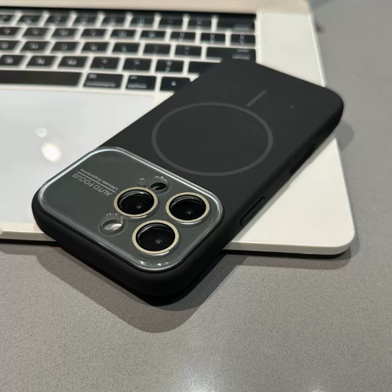 Basic Case for iPhone - MagSafe Compatible